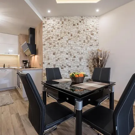 Апартамент Cats Варна