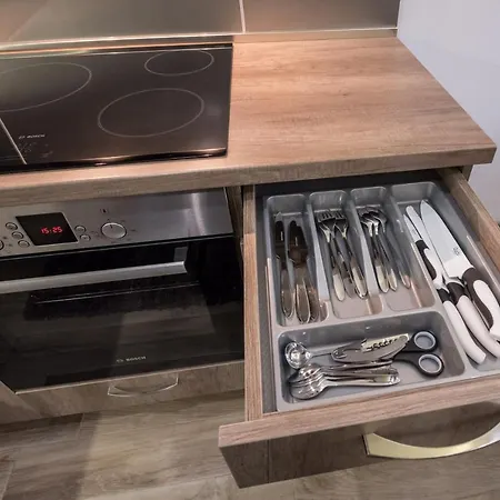 Апартамент Cats Варна